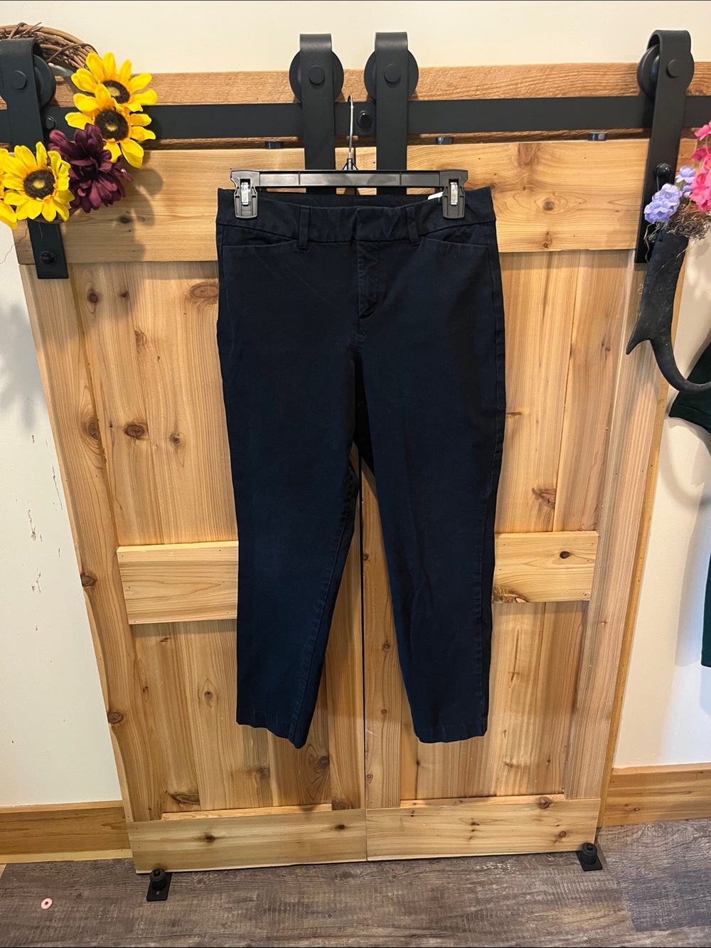 Old Navy Black High-Rise Pixie Skinny Ankle Pants